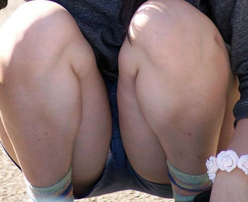 ショートパンツ、ホットパンツエロ画像！ショーパンやホットパンツの隙間から見えるパンチラ125枚 29
