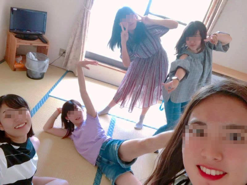 生足やハミパンがエロすぎるショートパンツ履いてる女の子のエロ画像 30