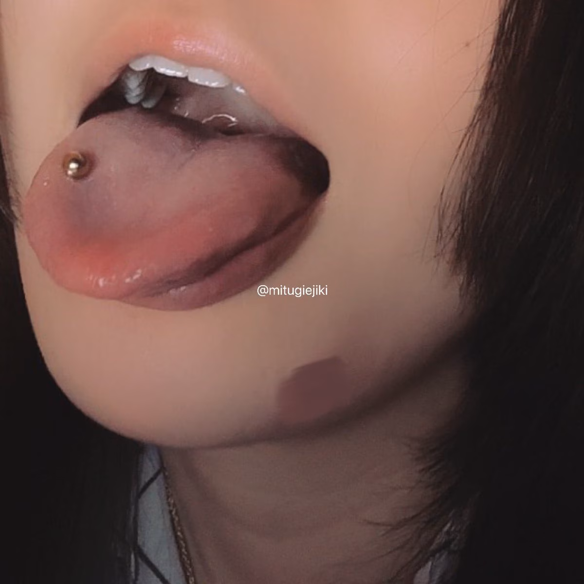 舌フェチのための素人の舌出し自撮り画像 7