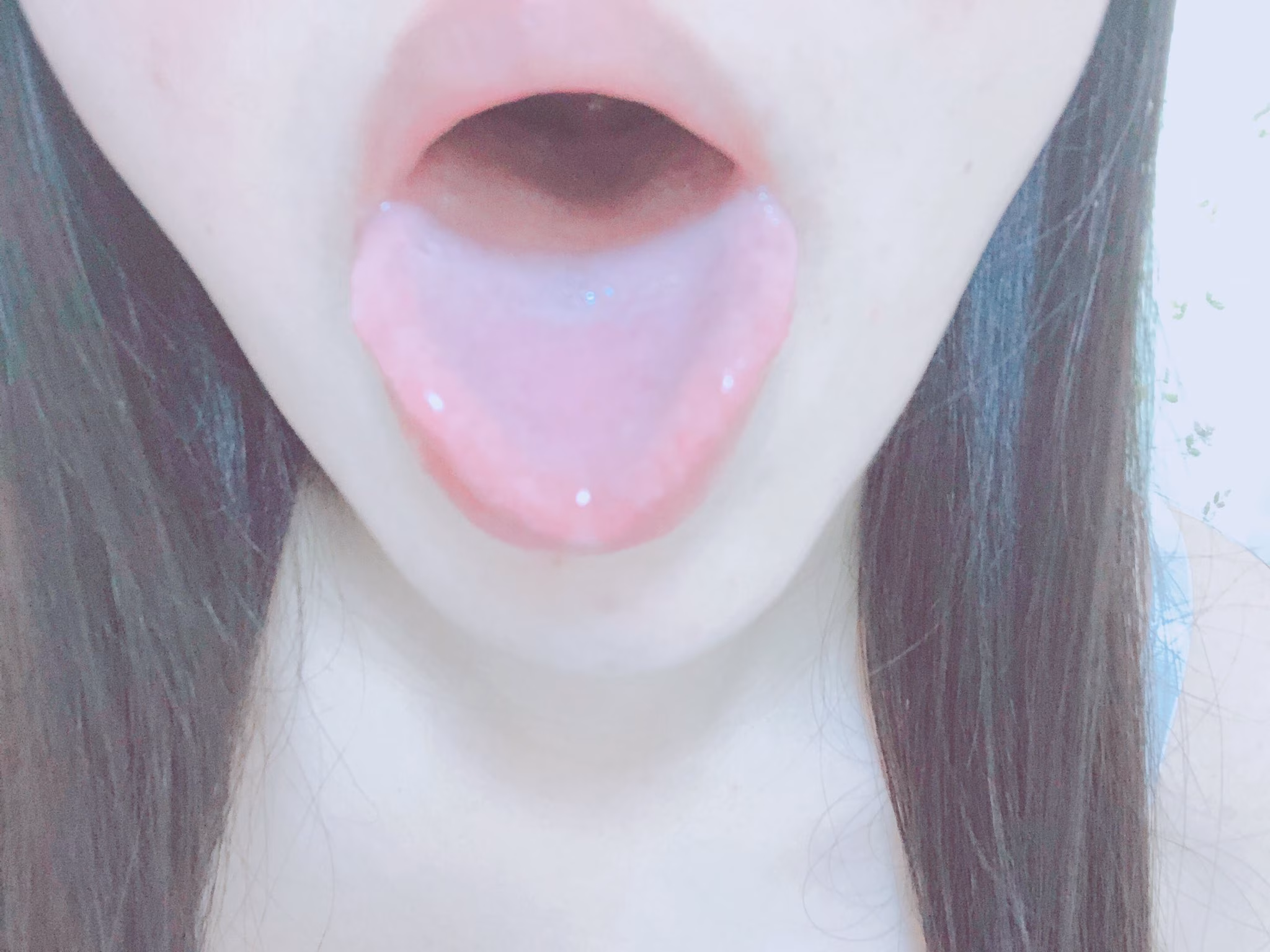 舌フェチのための素人の舌出し自撮り画像 19